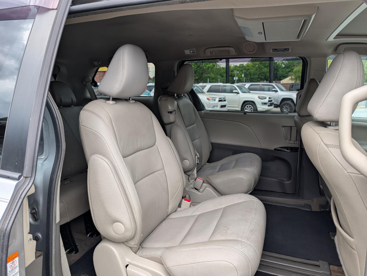Toyota Sienna  2015