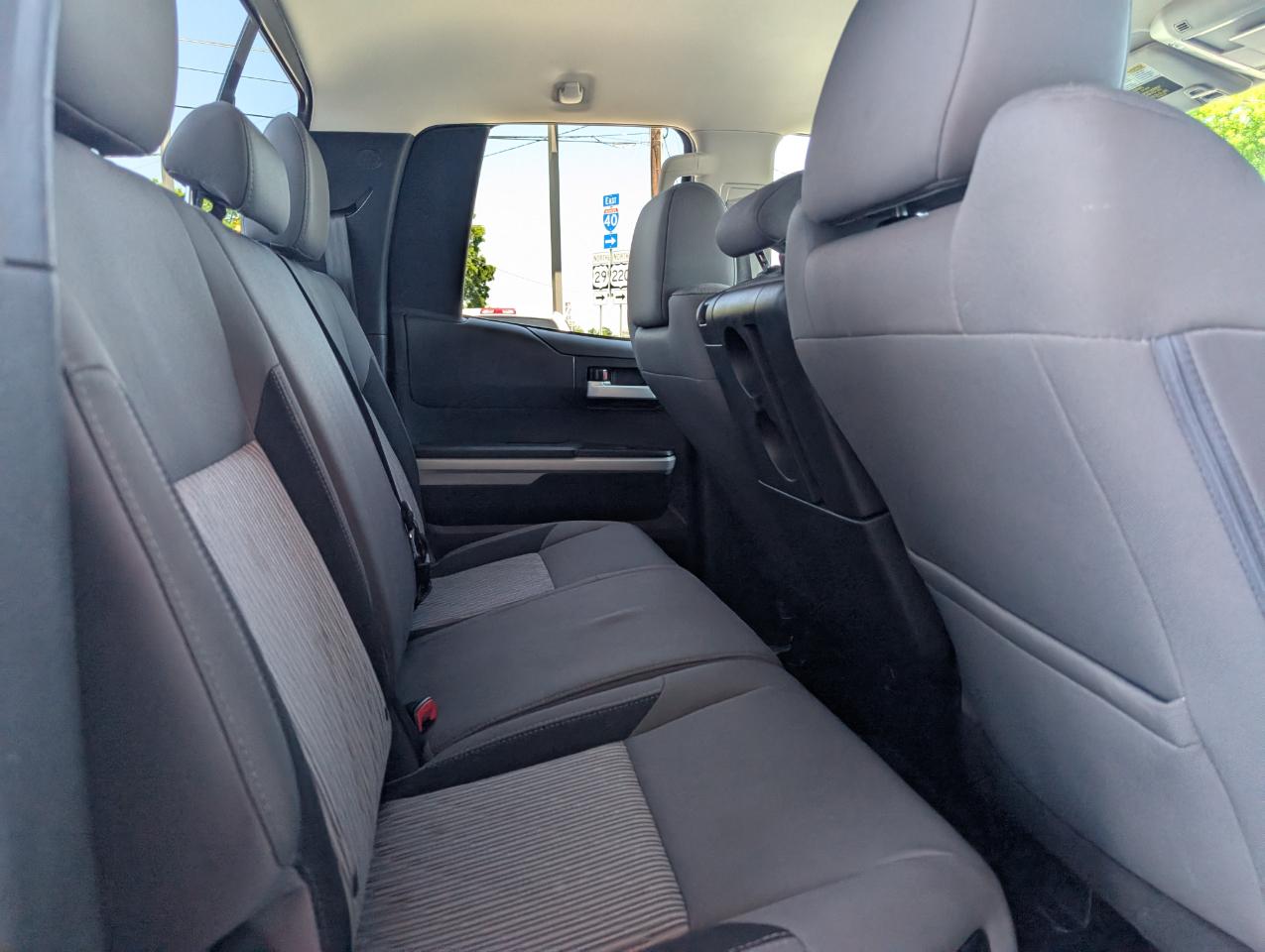 Toyota Tundra SR5 Double Cab 2016