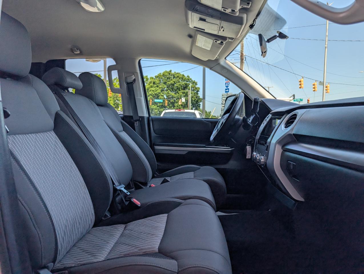 Toyota Tundra SR5 Double Cab 2016