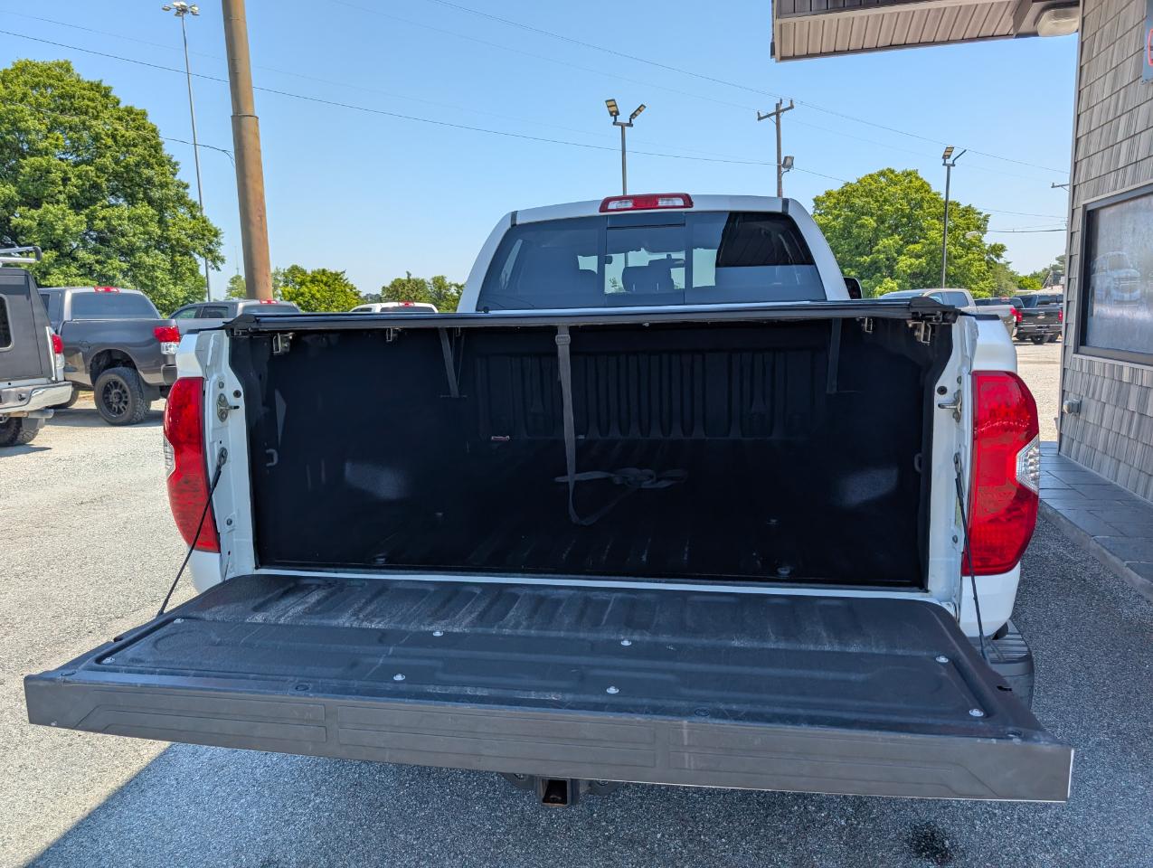 Toyota Tundra SR5 Double Cab 2016