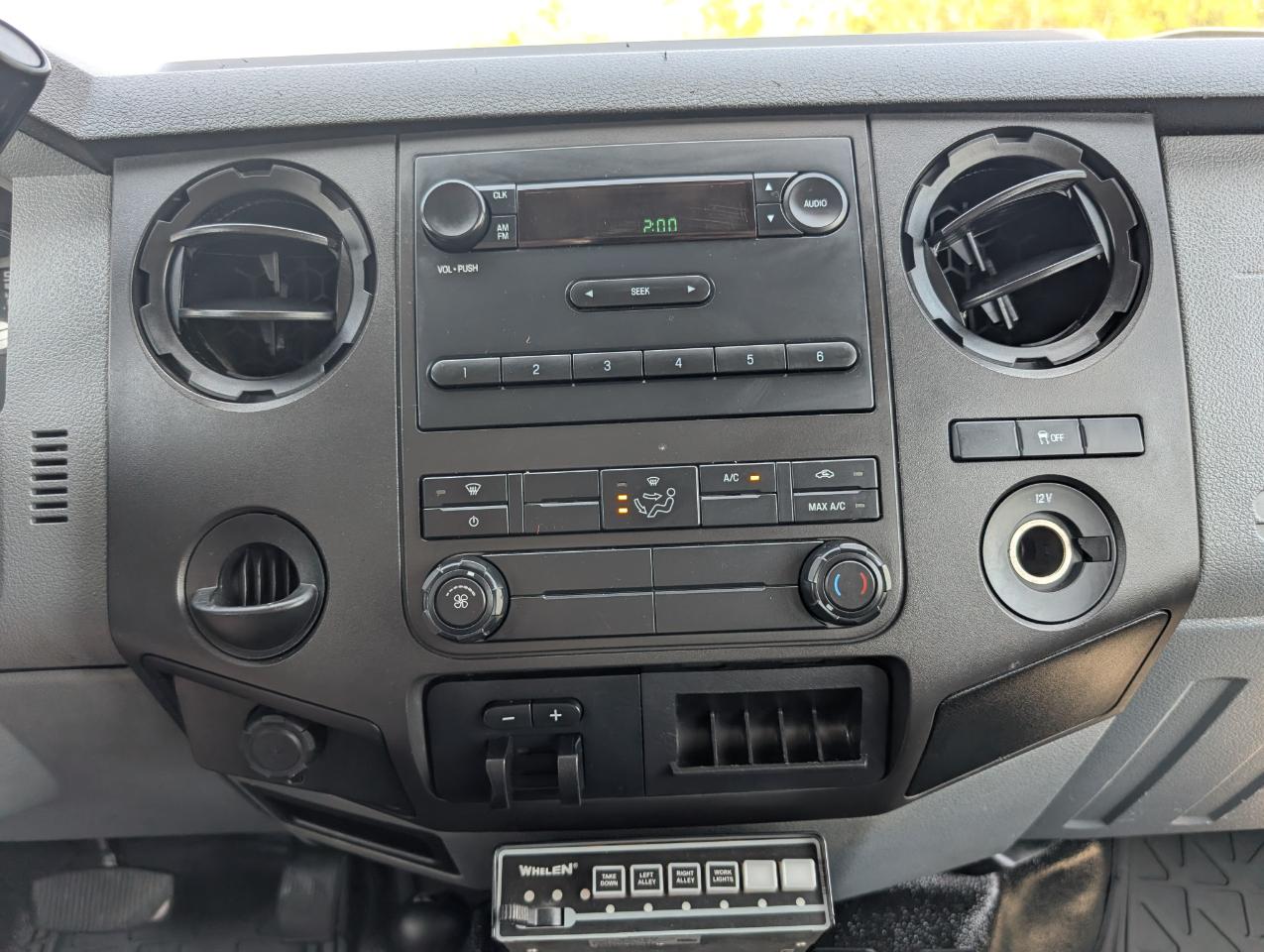 Ford Super Duty F-350 SRW  2016