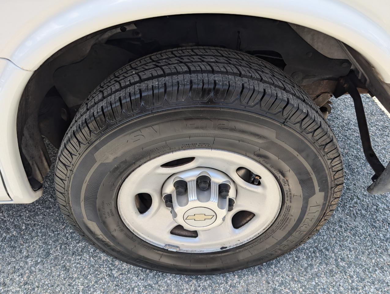 Chevrolet Express Passenger  2011