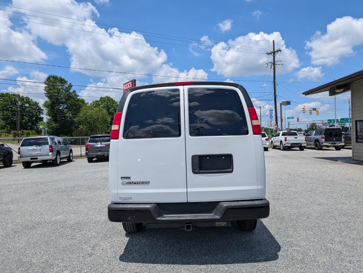 Chevrolet Express Passenger  2011