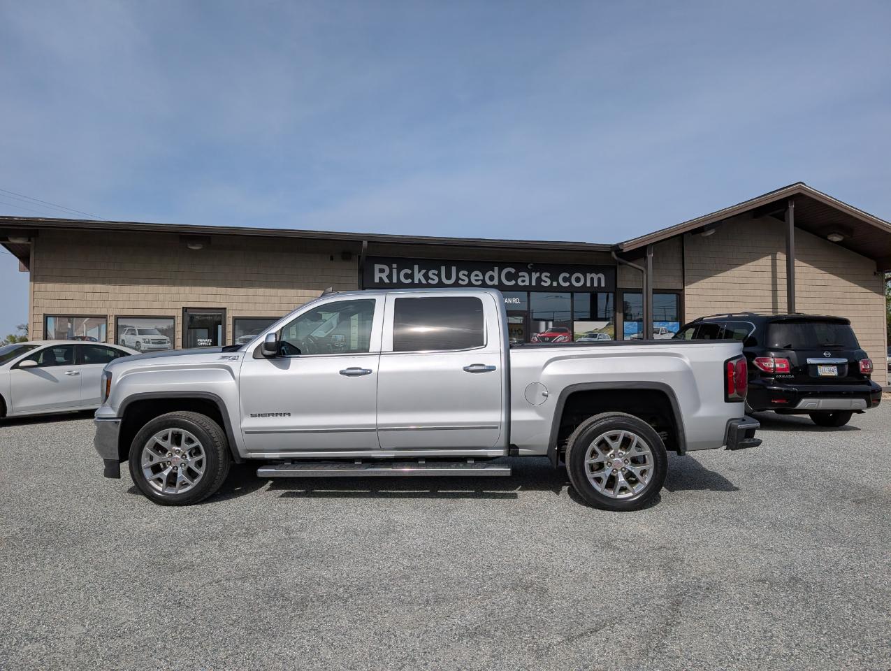 GMC Sierra 1500 SLT Crew Cab 4WD 2017