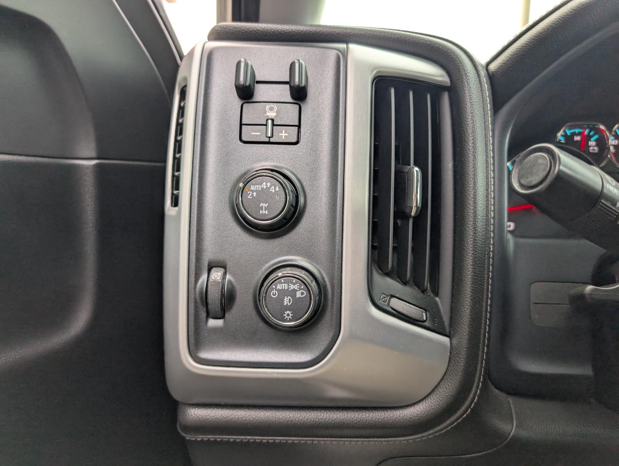 GMC Sierra 1500 SLT Crew Cab 4WD 2017