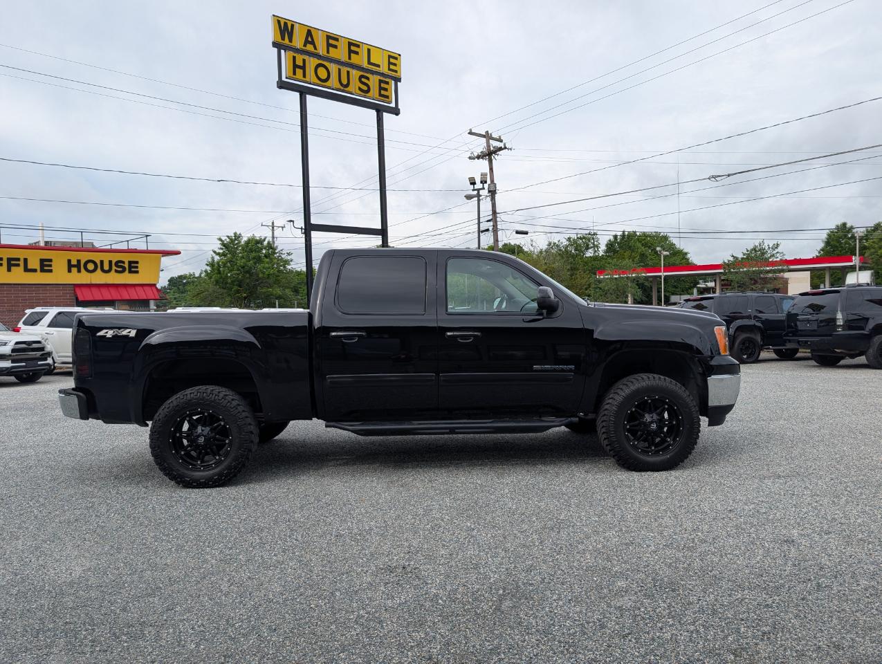 GMC Sierra 1500 SLT Crew Cab 4WD 2011