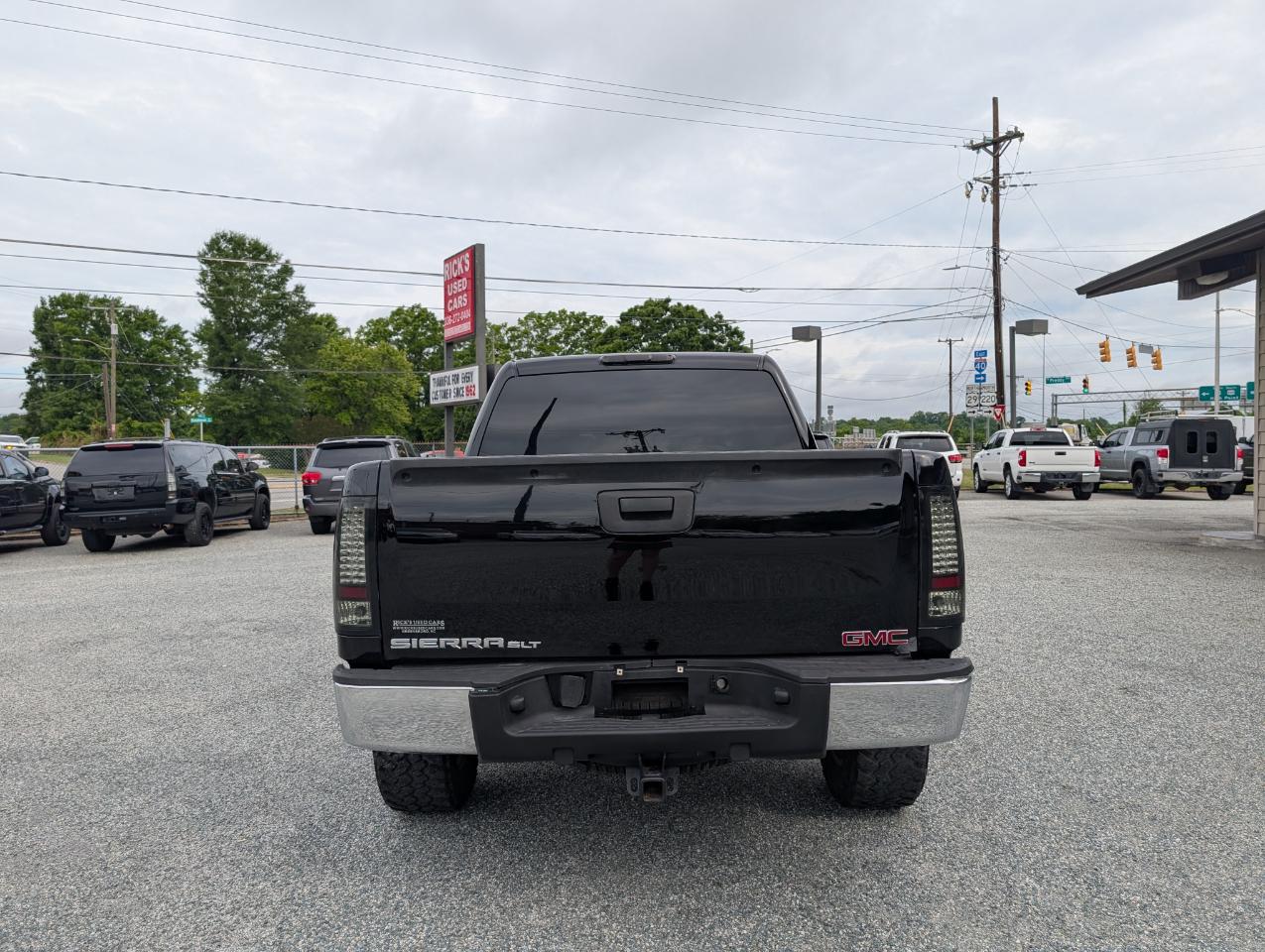 GMC Sierra 1500 SLT Crew Cab 4WD 2011