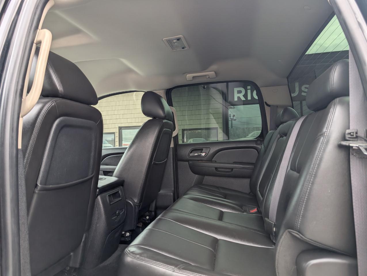 GMC Sierra 1500 SLT Crew Cab 4WD 2011