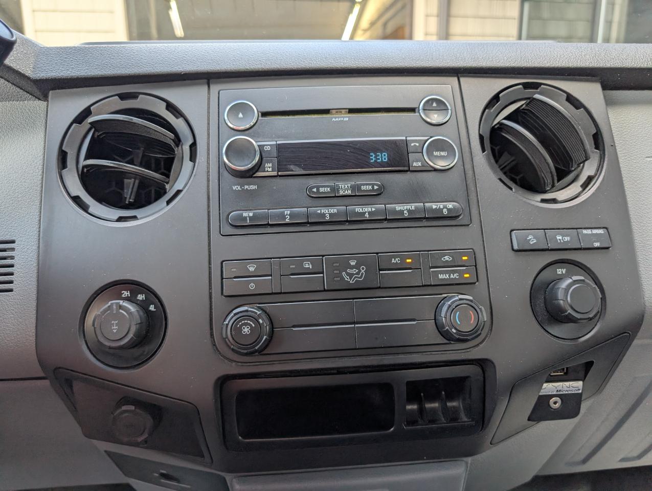 Ford Super Duty F-250 SRW  2014