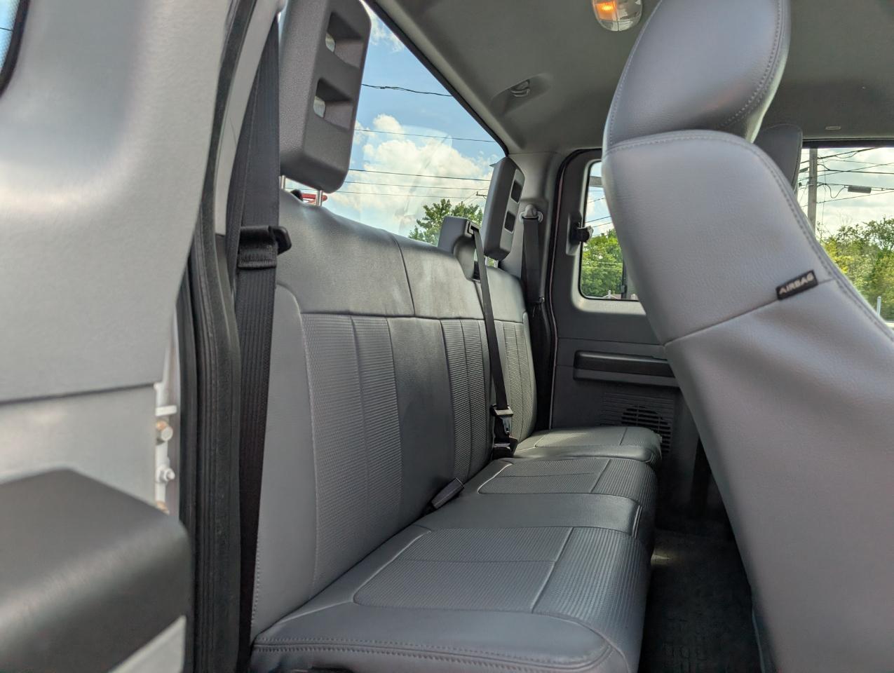 Ford Super Duty F-250 SRW  2014