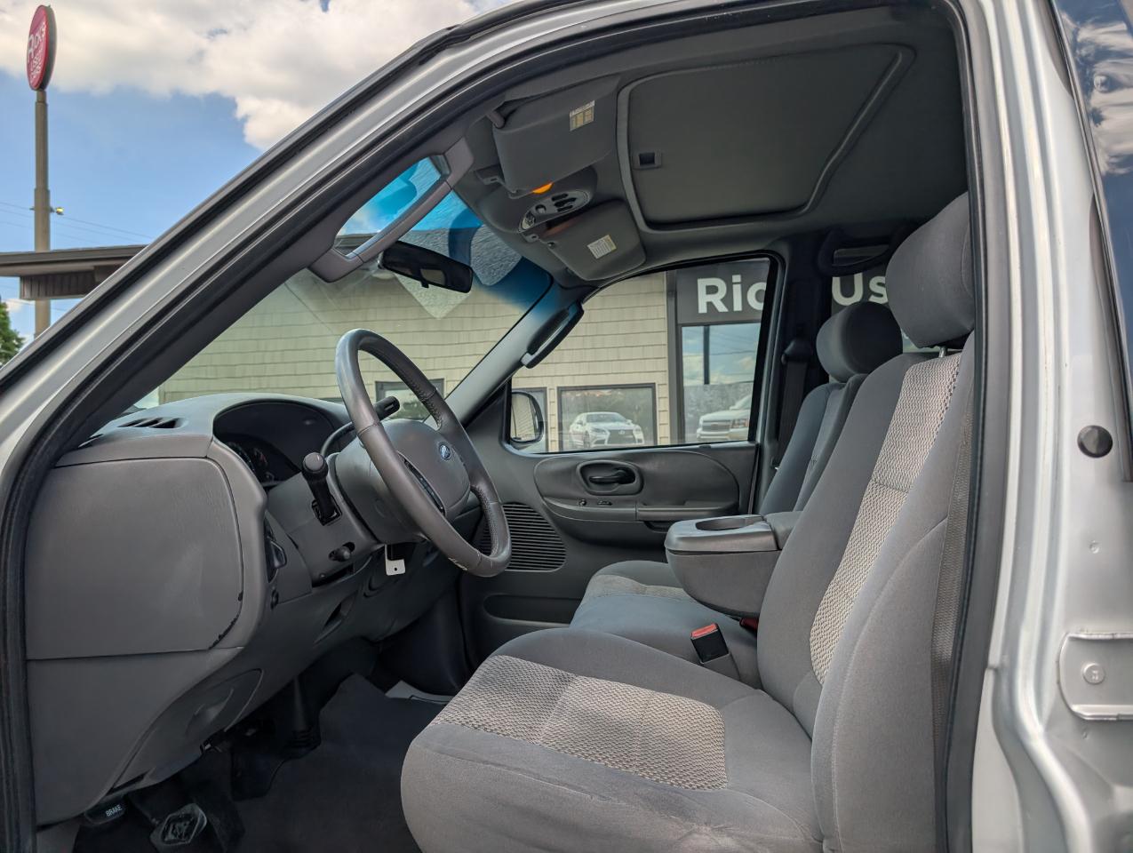 Ford F-150  2002