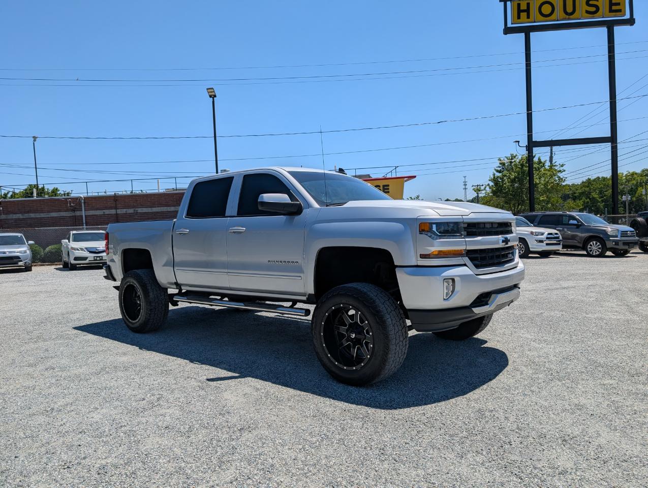 Chevrolet Silverado 1500 Z71 Crew Cab 4WD 2017
