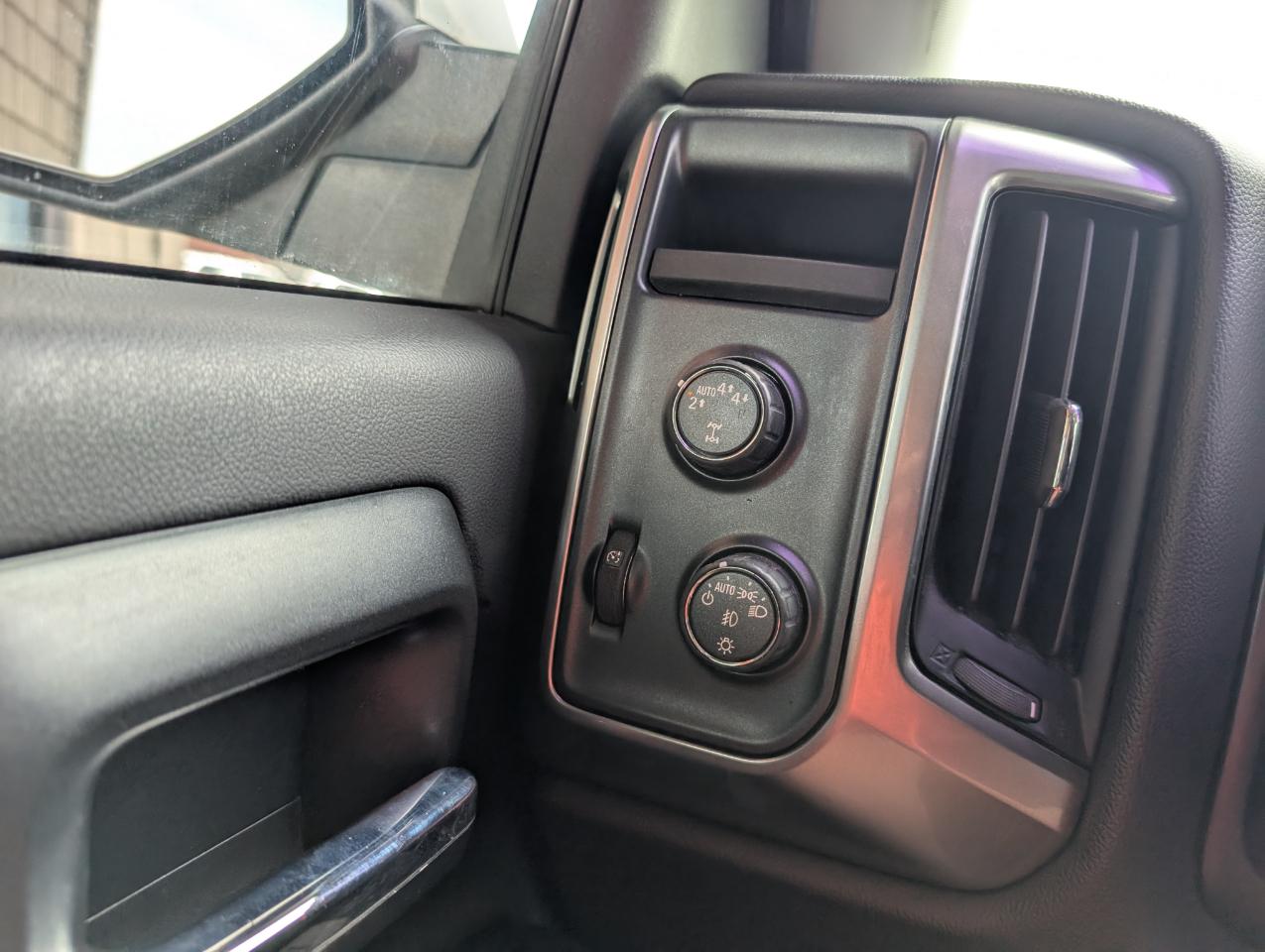 Chevrolet Silverado 1500 Z71 Crew Cab 4WD 2017