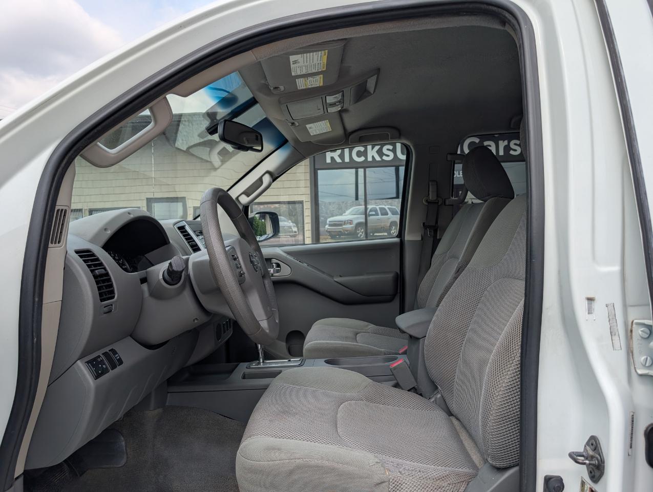Nissan Frontier  2013