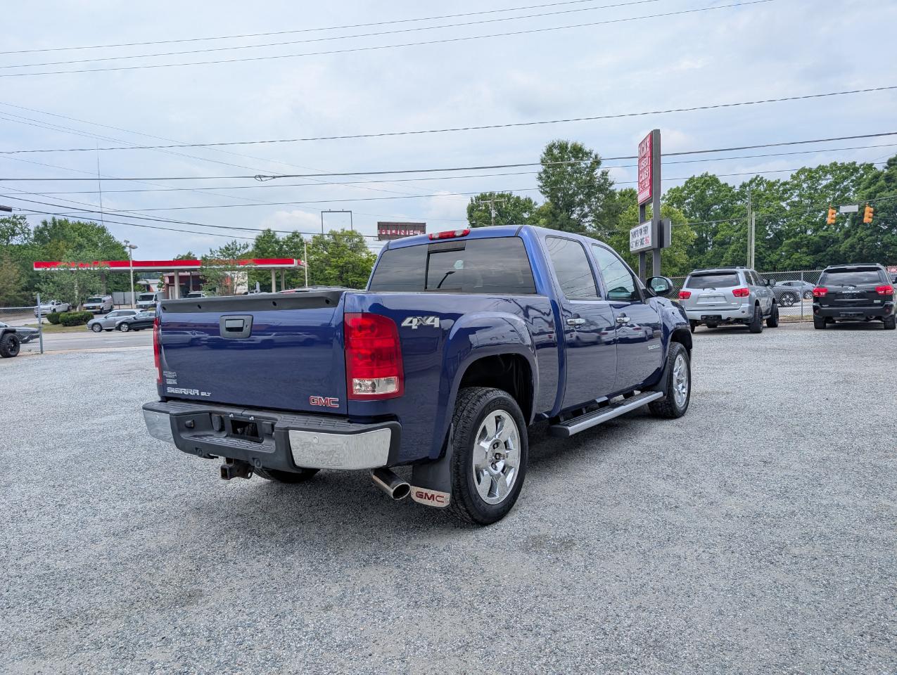 GMC Sierra 1500 SLT Crew Cab 4WD 2010