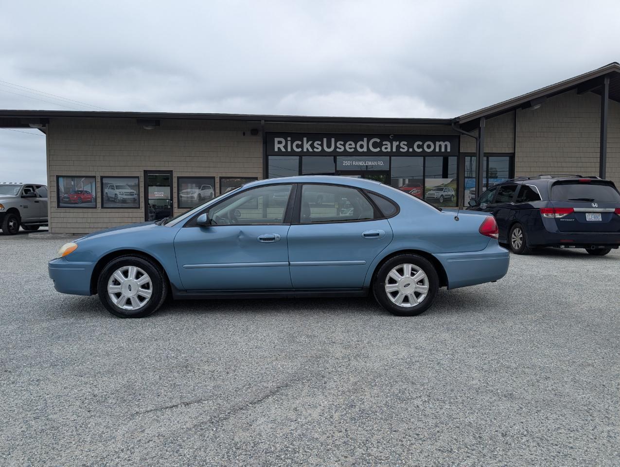 Ford Taurus SEL 2006
