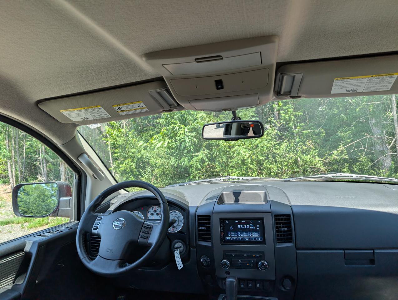 Nissan Titan PRO-4X Crew Cab 4WD 2012