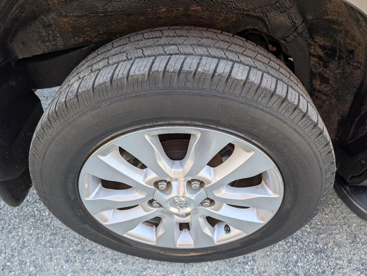 Toyota Sequoia Platinum 2014