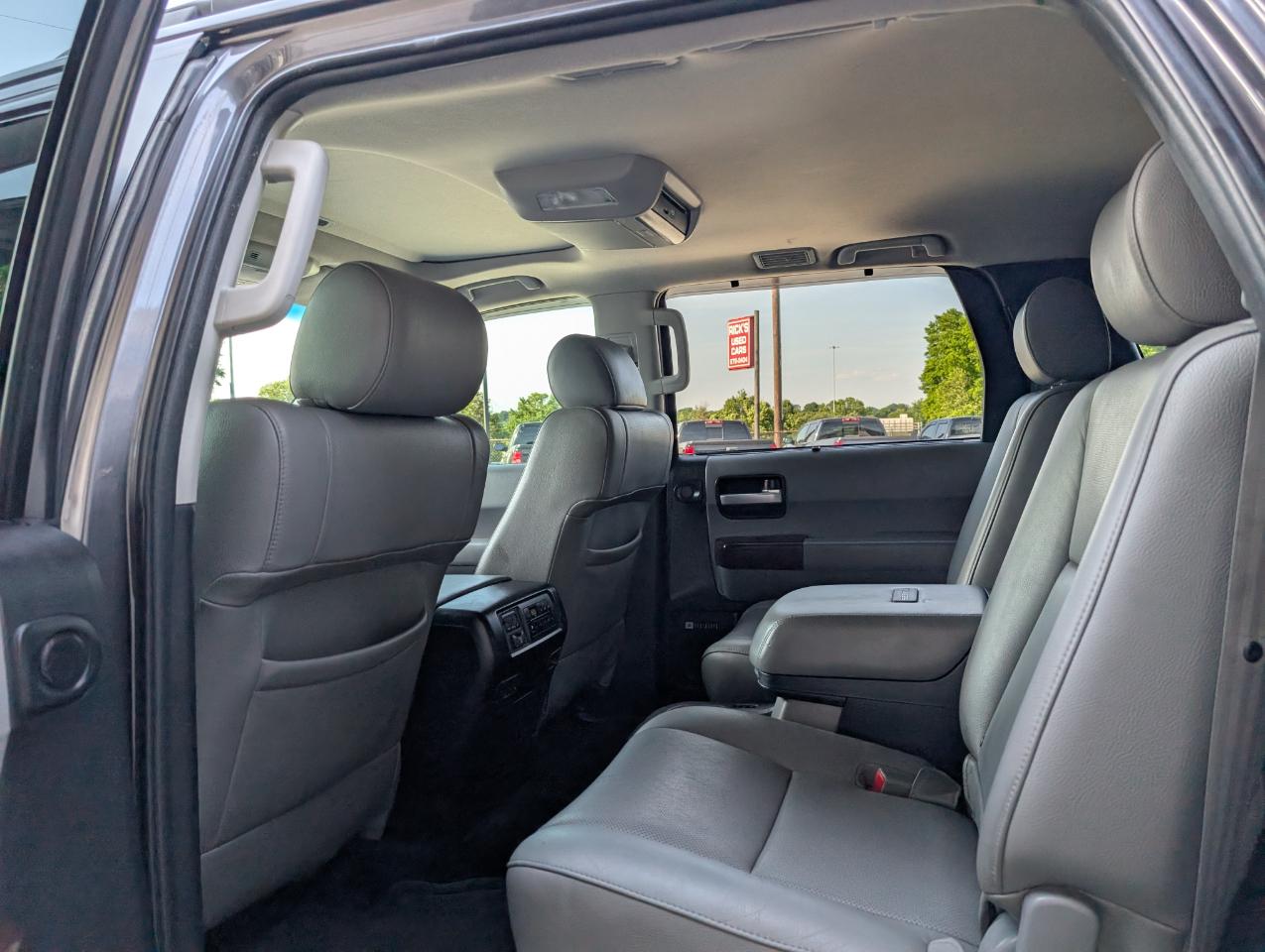 Toyota Sequoia Platinum 2014