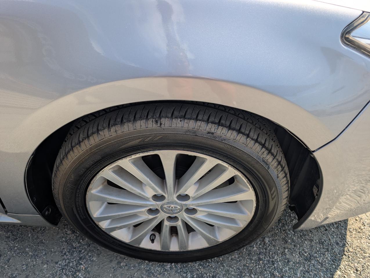 Toyota Avalon Hybrid XLE Touring 2015