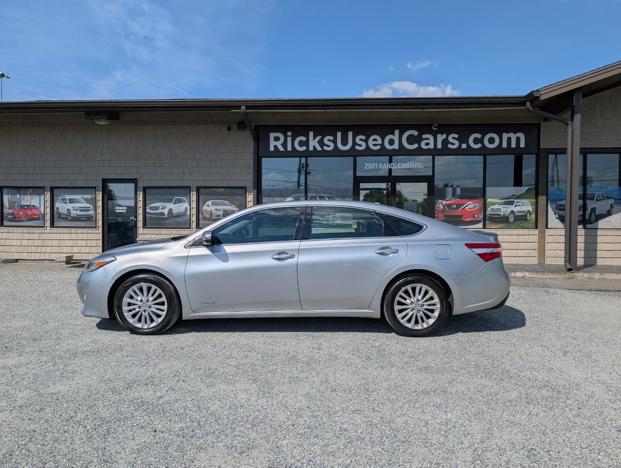 Toyota Avalon Hybrid XLE Touring 2015