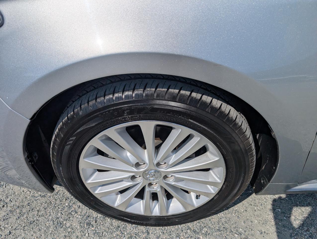 Toyota Avalon Hybrid XLE Touring 2015