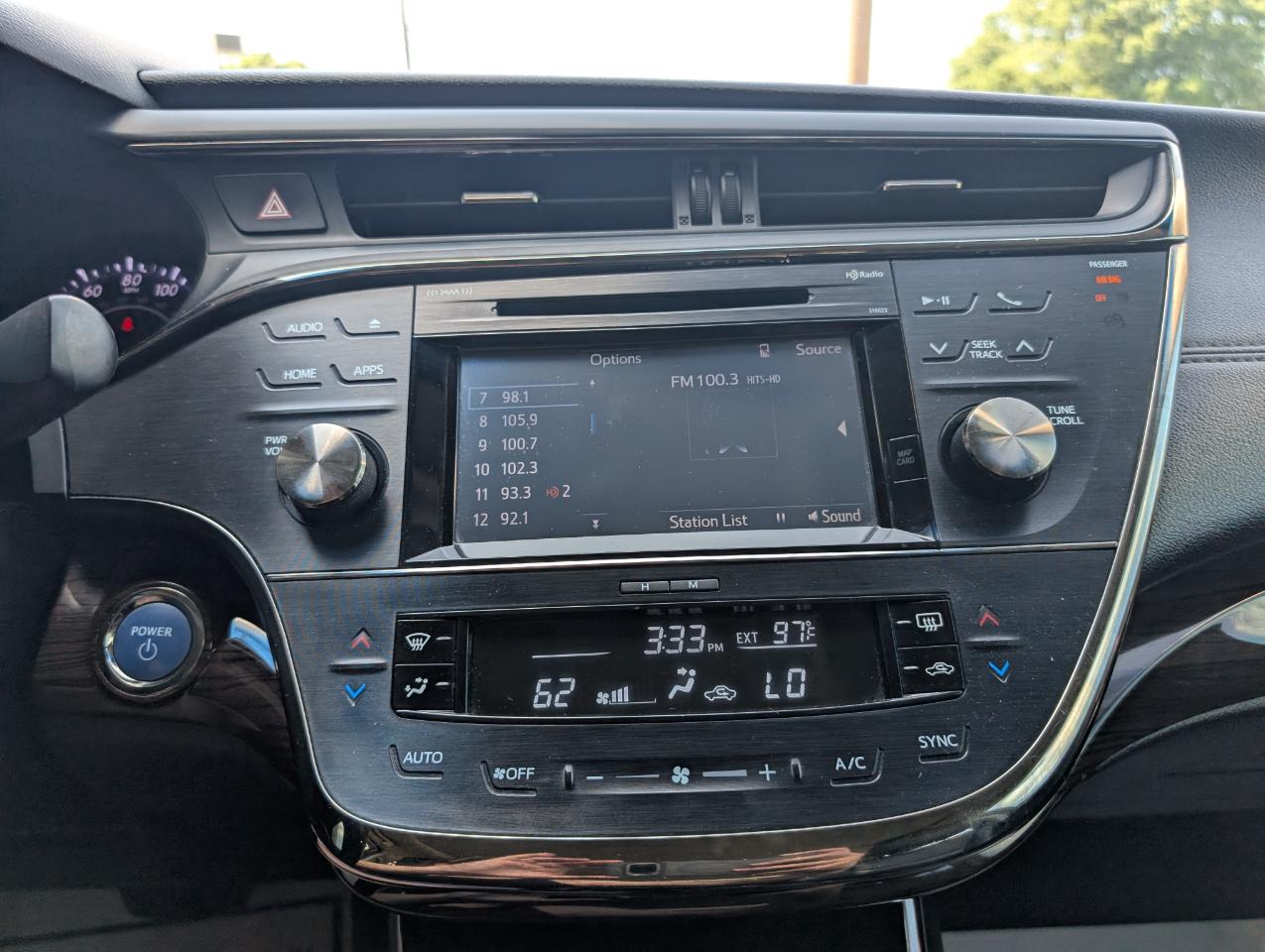 Toyota Avalon Hybrid XLE Touring 2015