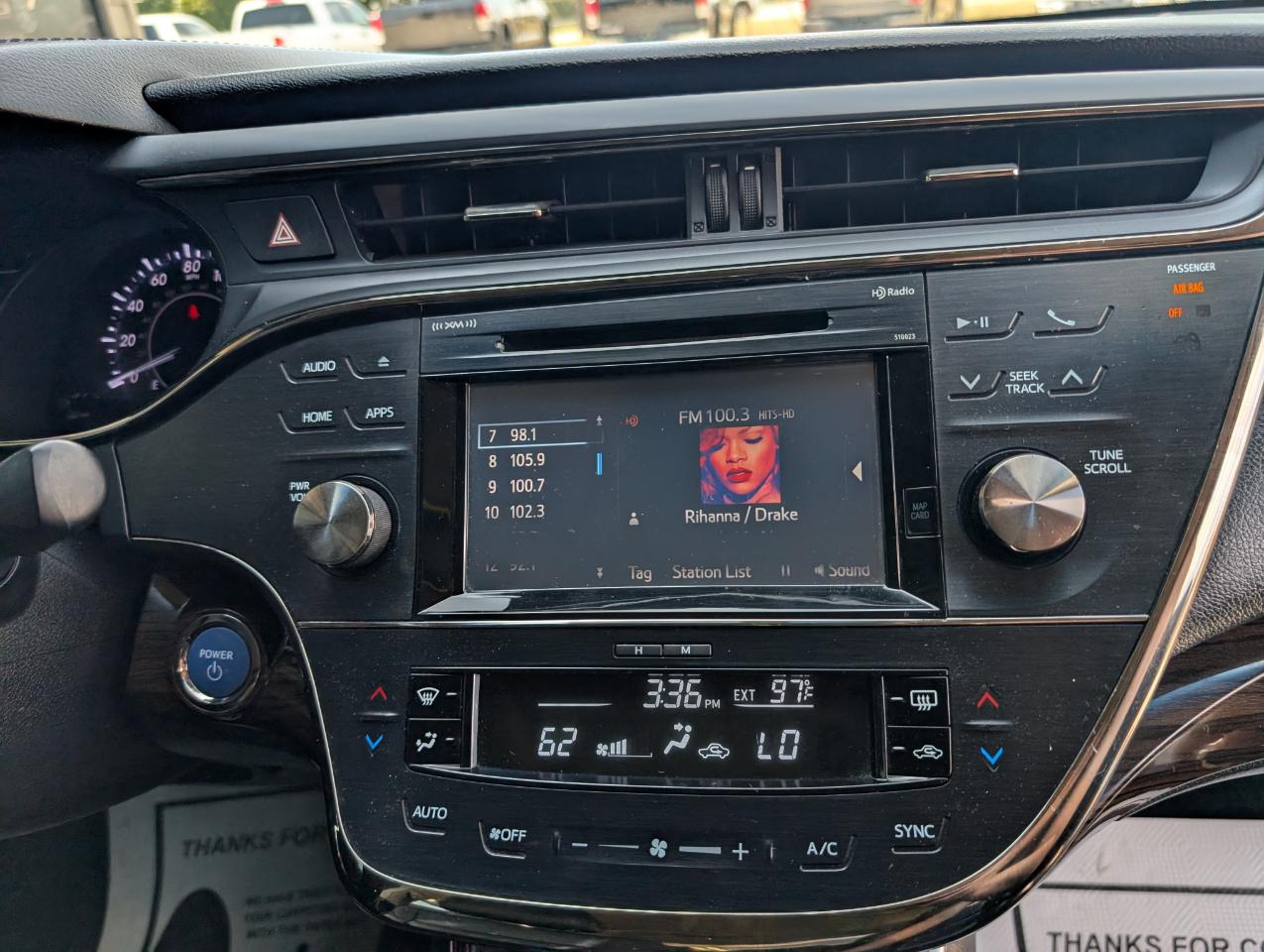 Toyota Avalon Hybrid XLE Touring 2015