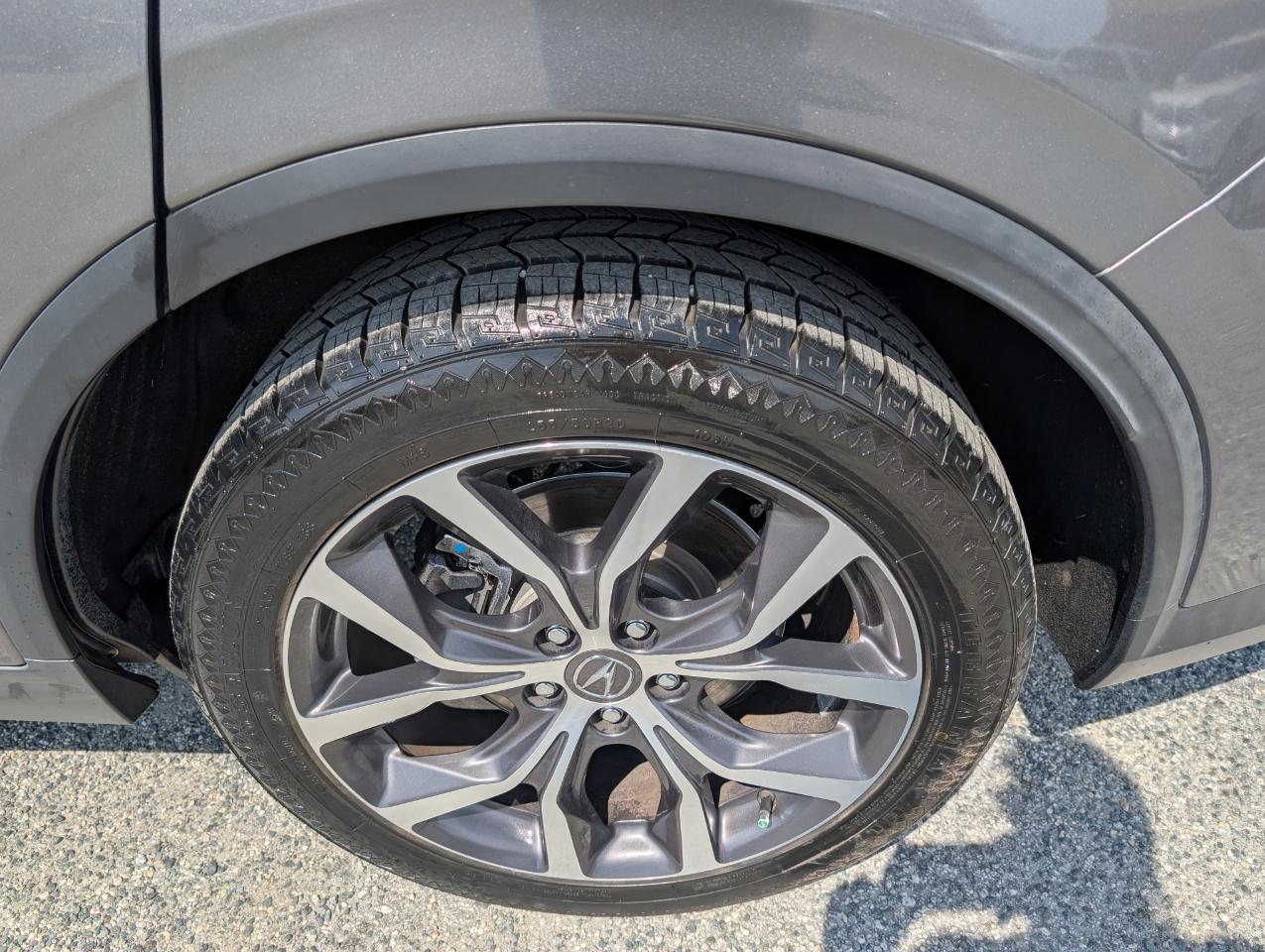 Acura MDX  2022