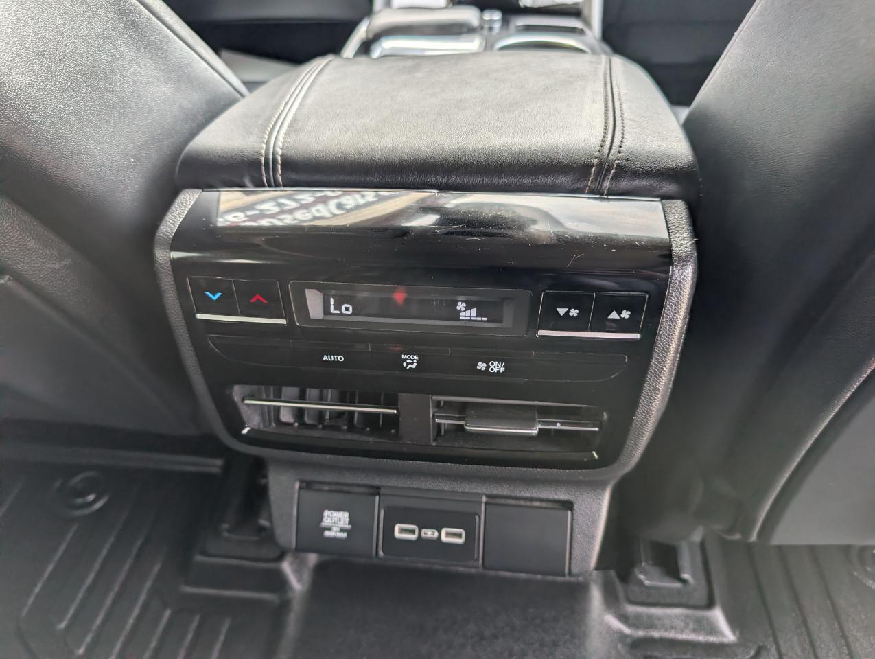 Acura MDX  2022