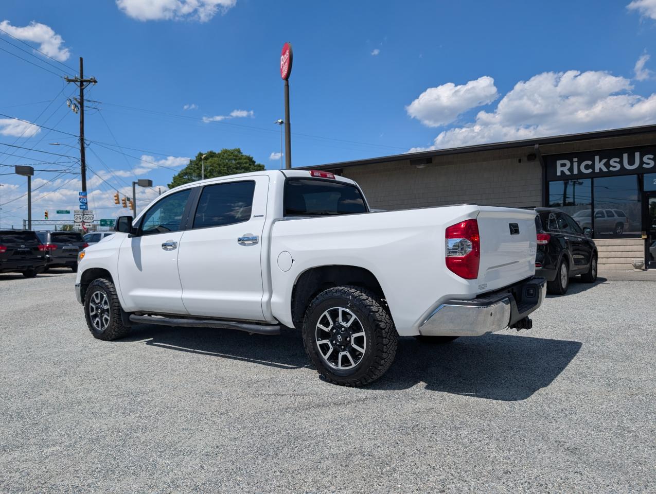 Toyota Tundra Limited CrewMax 4WD 2014
