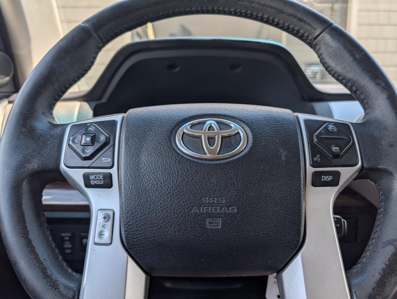 Toyota Tundra Limited CrewMax 4WD 2014