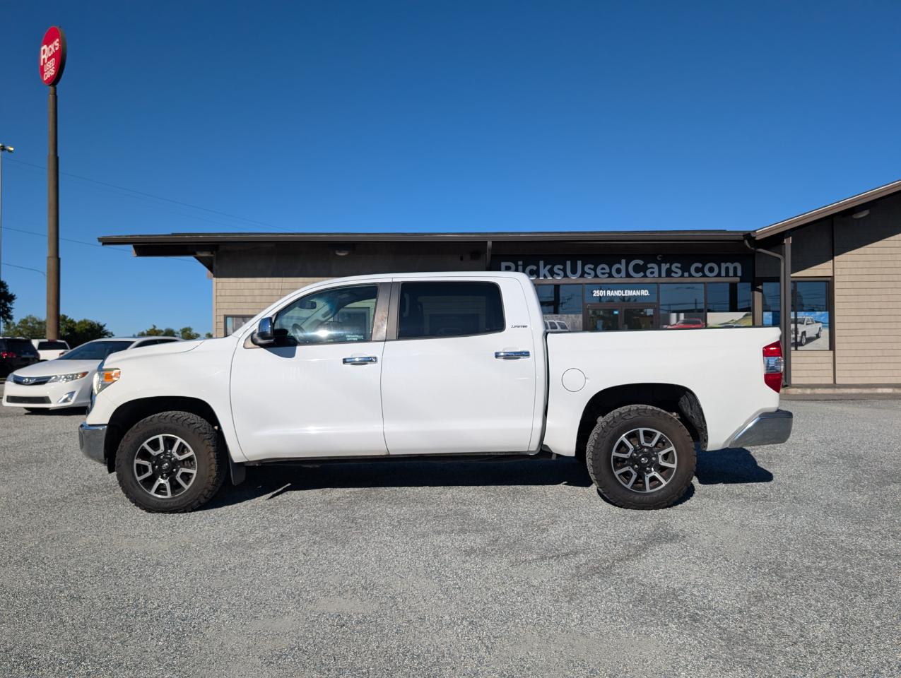 Toyota Tundra Limited CrewMax 4WD 2014