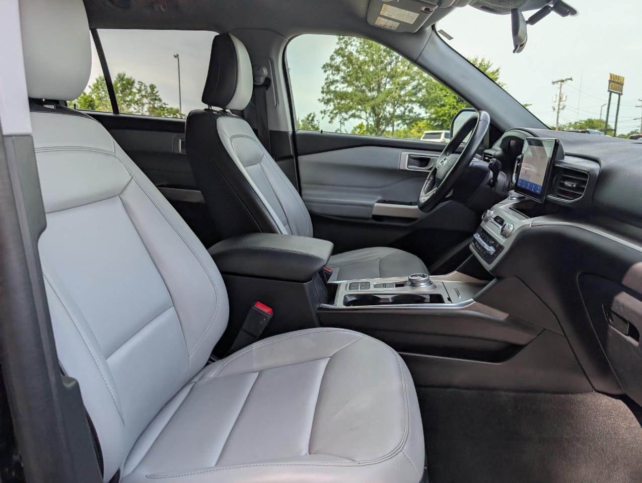 Ford Explorer XLT 2021