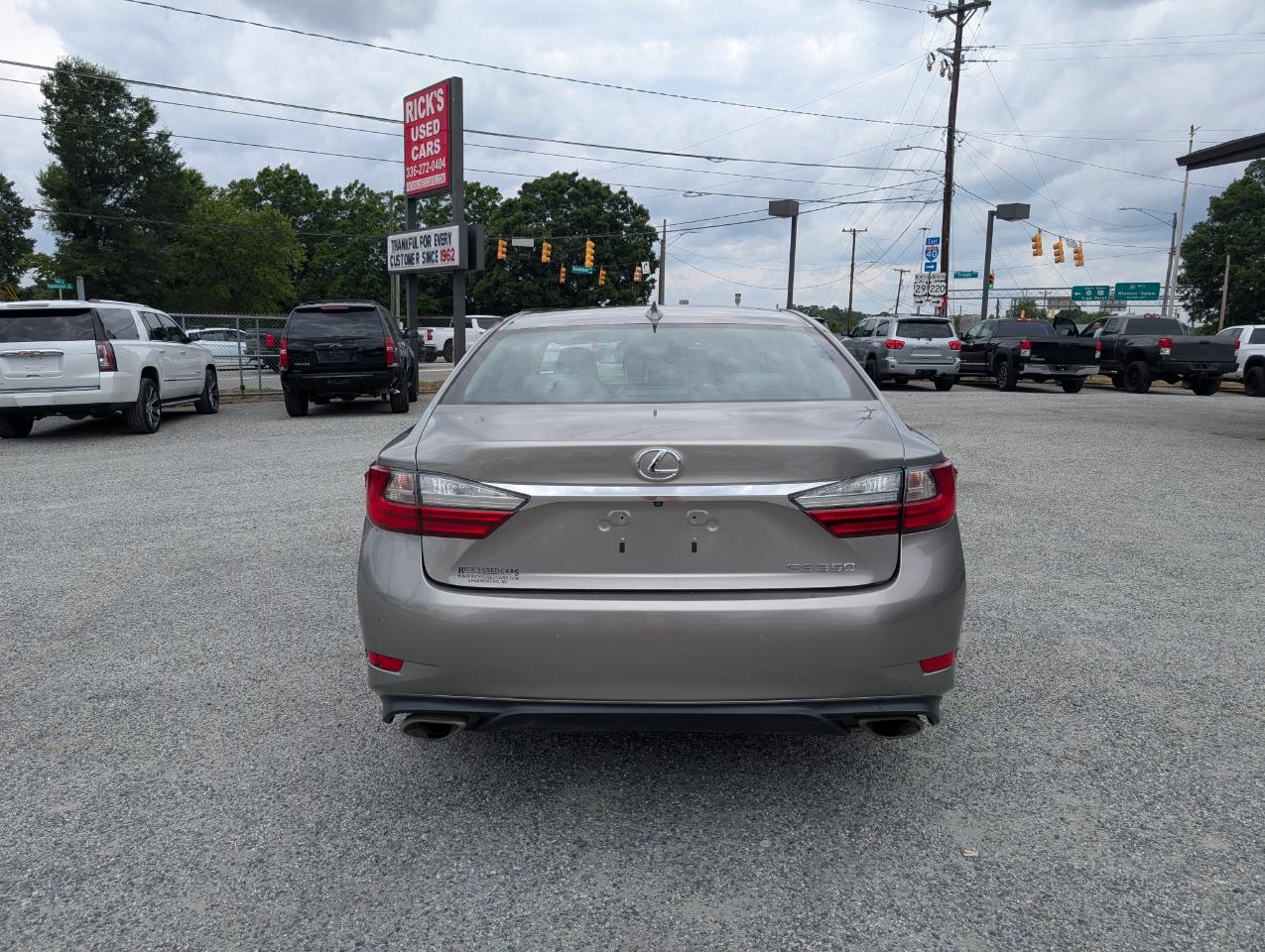 Lexus ES  2017