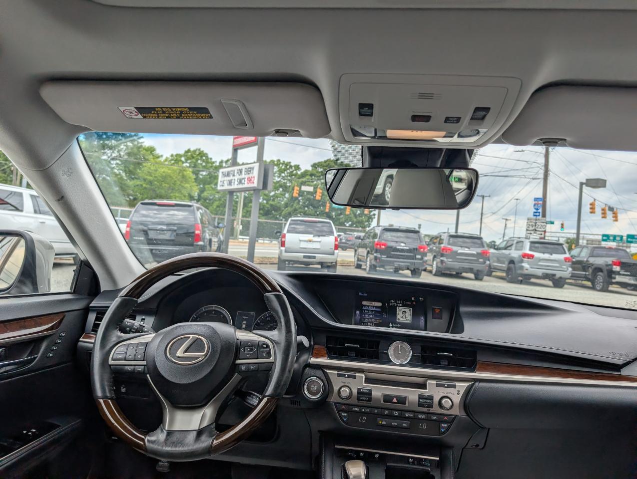 Lexus ES  2017