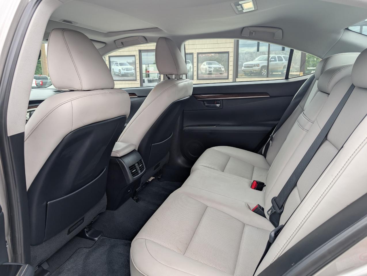 Lexus ES  2017