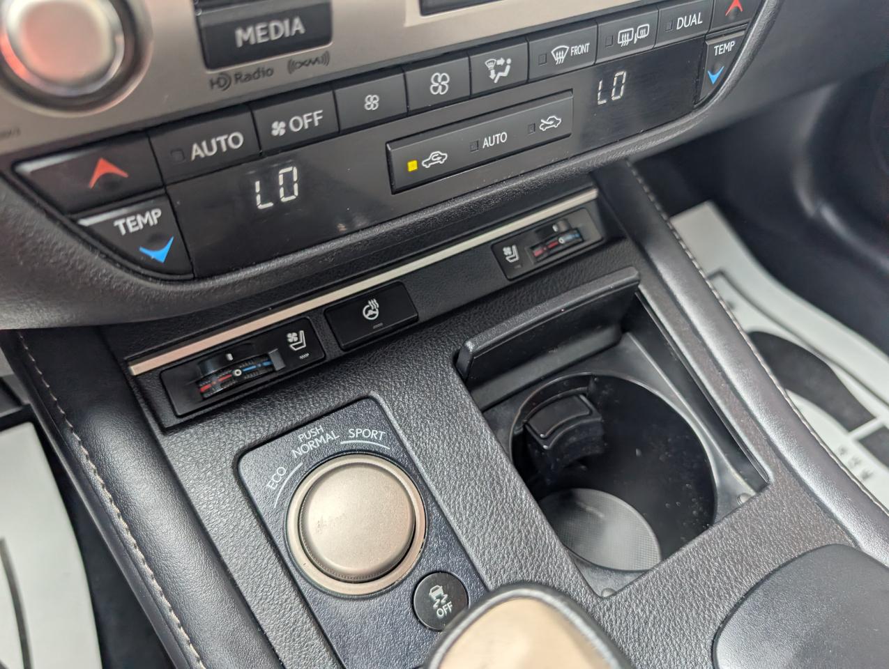 Lexus ES  2017