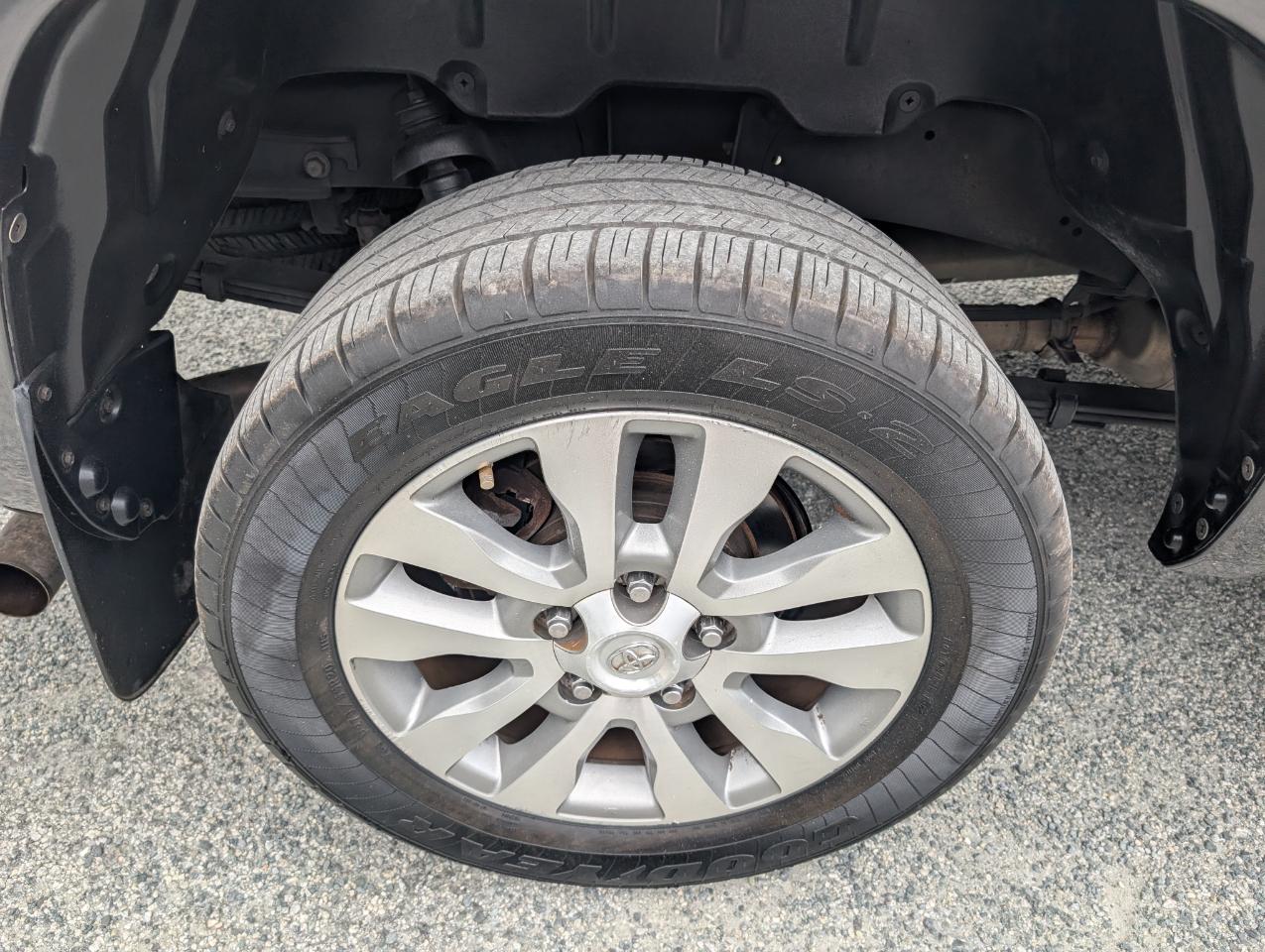 Toyota Tundra  2017
