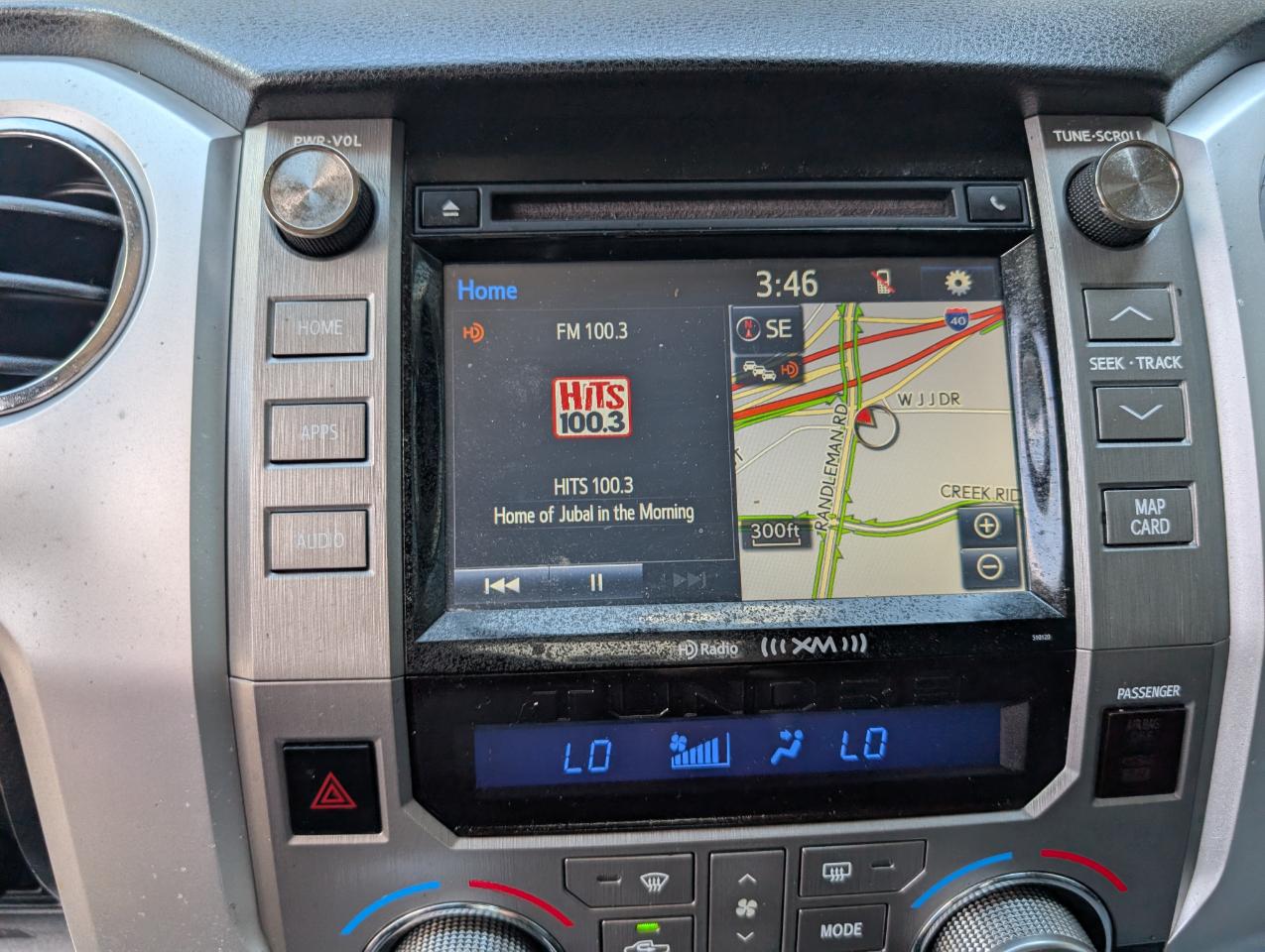 Toyota Tundra  2017
