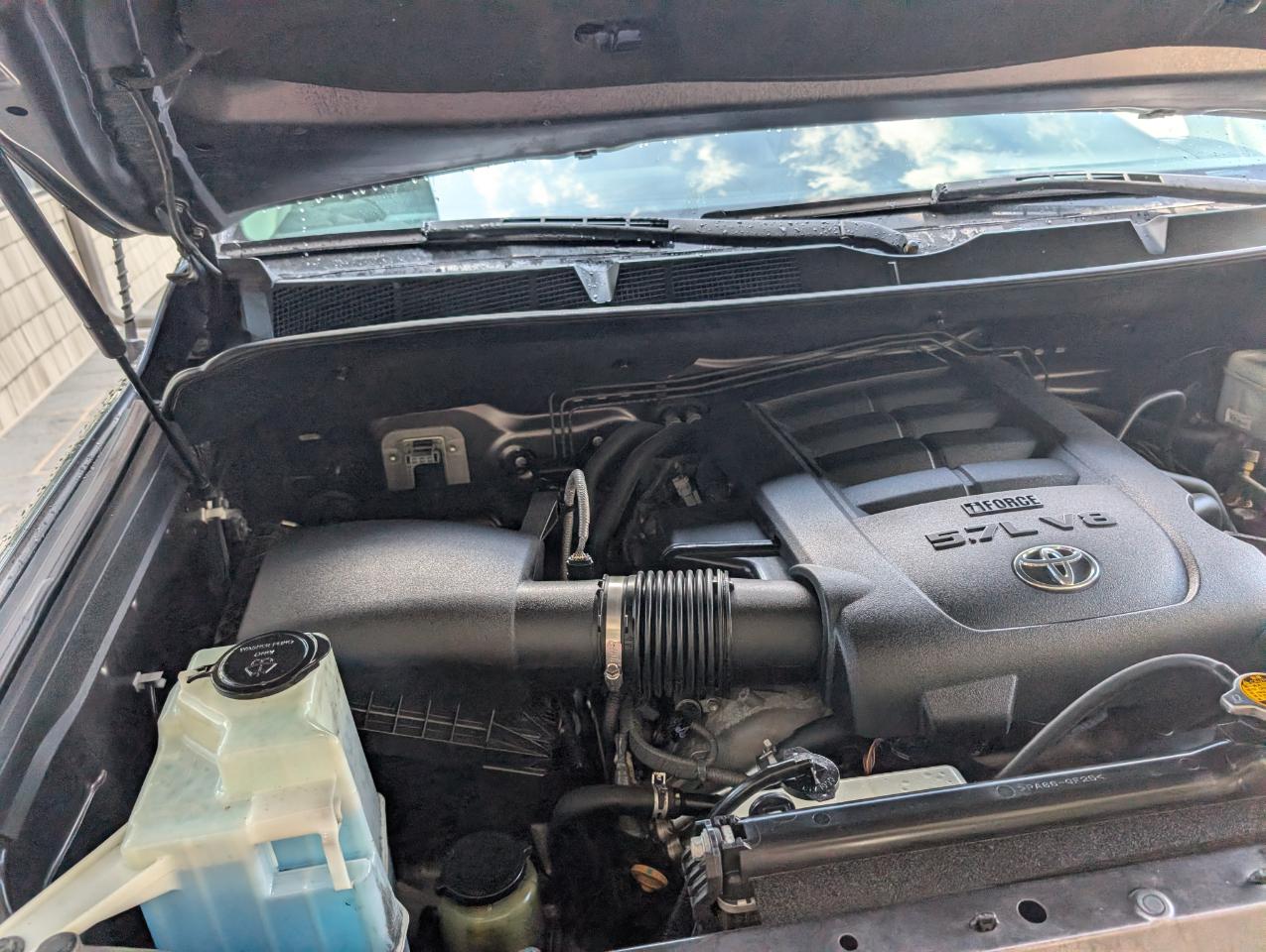 Toyota Tundra  2017