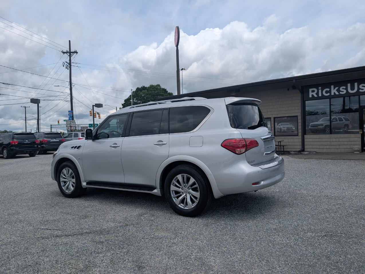 Infiniti QX80 RWD 2016