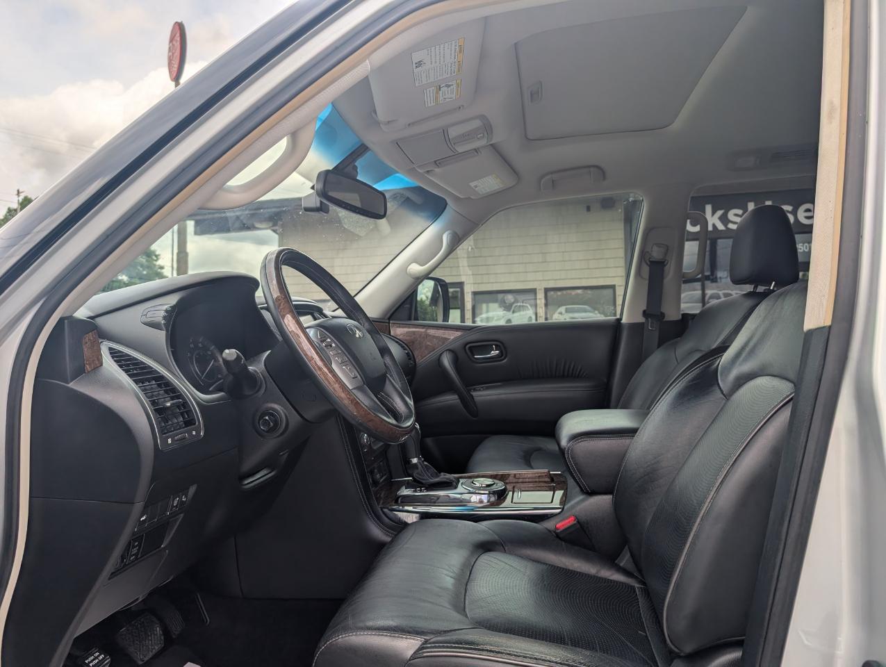 Infiniti QX80 RWD 2016