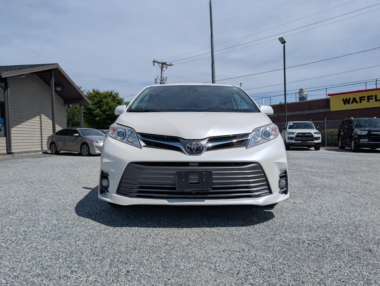 Toyota Sienna Limited Premium 7-Passenger 2020