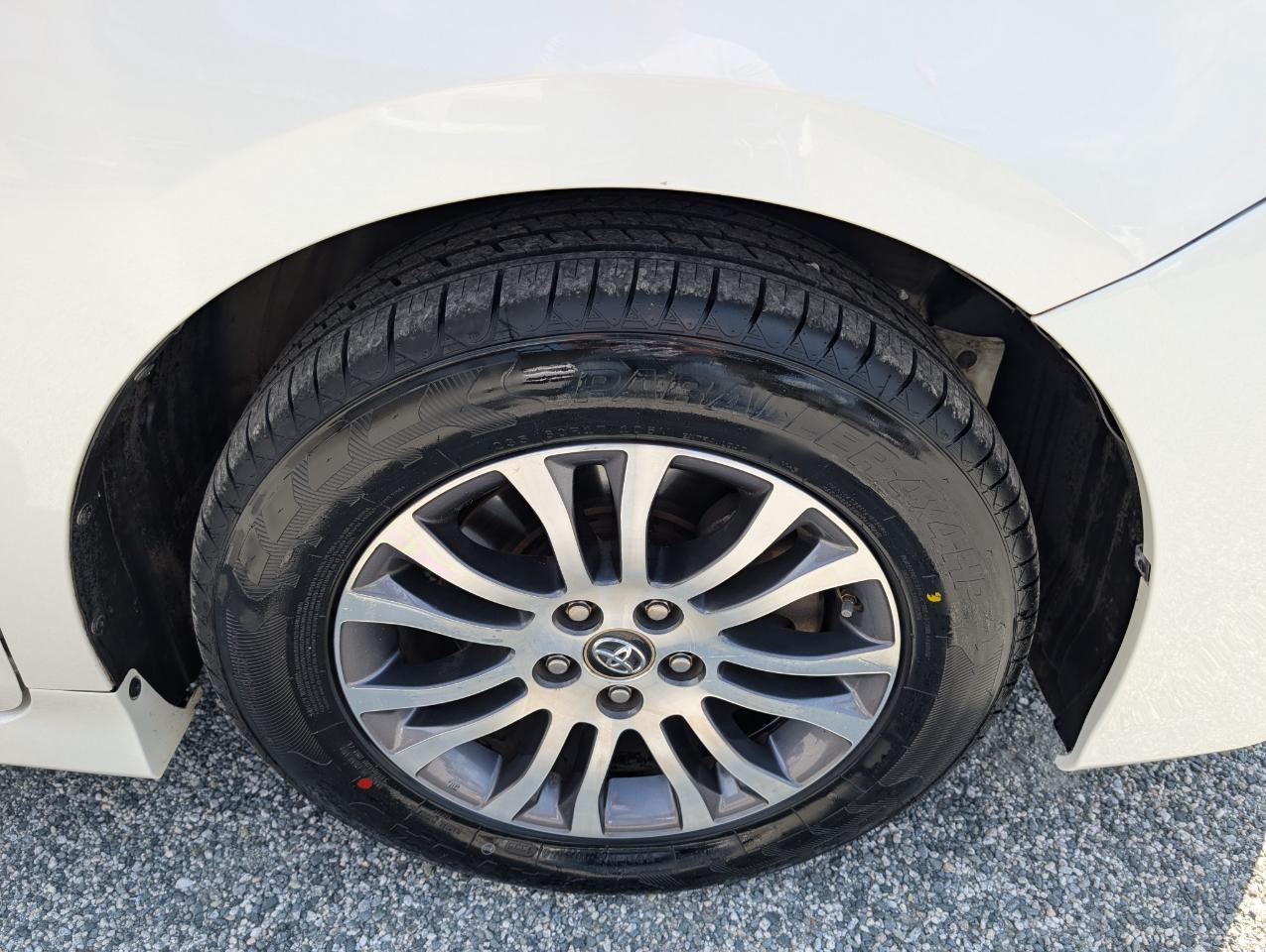 Toyota Sienna Limited Premium 7-Passenger 2020