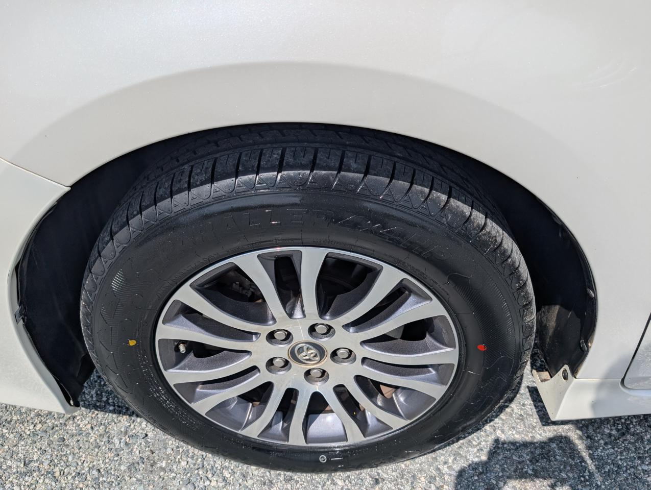 Toyota Sienna Limited Premium 7-Passenger 2020