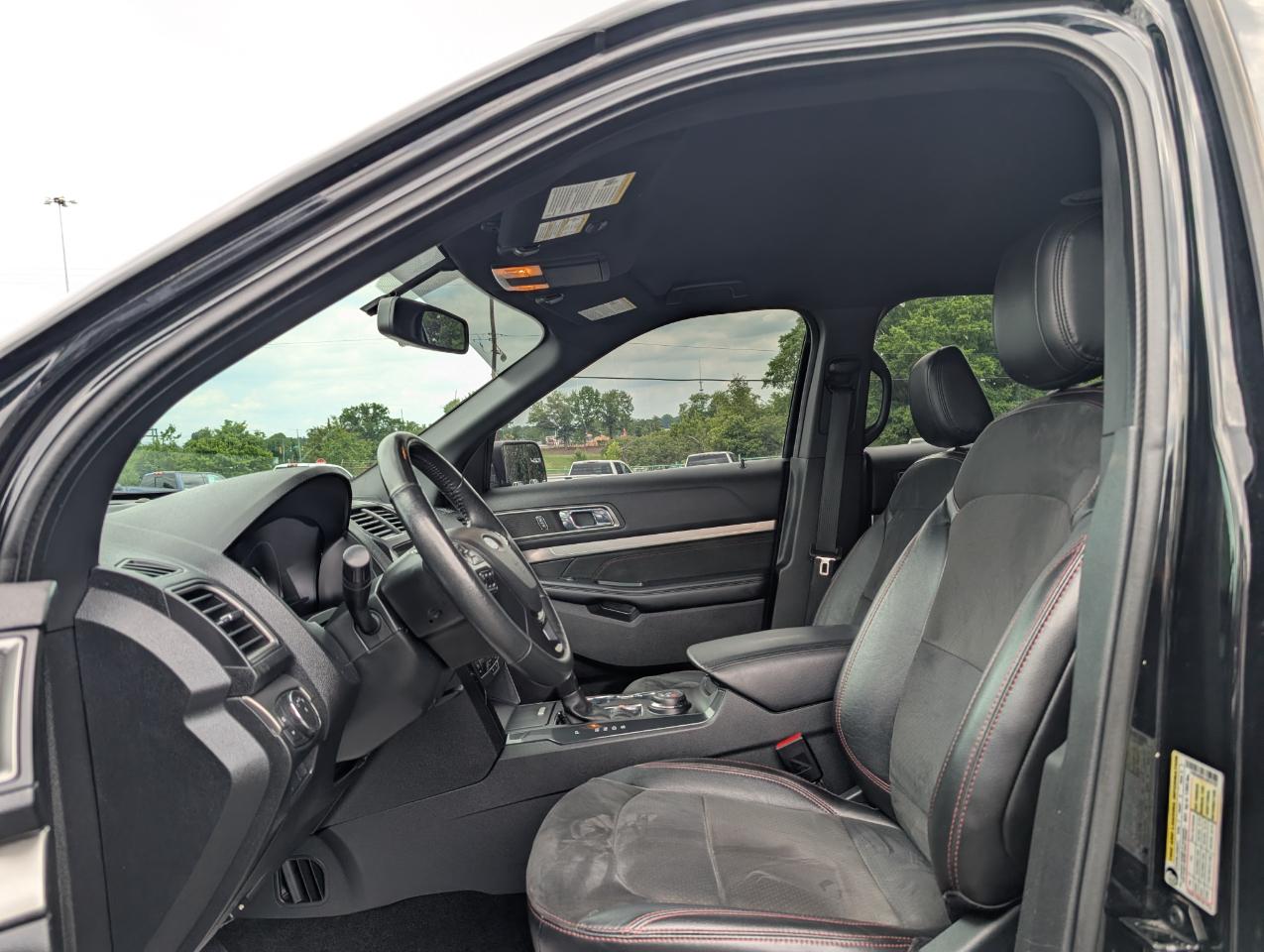 Ford Explorer XLT 4WD 2018