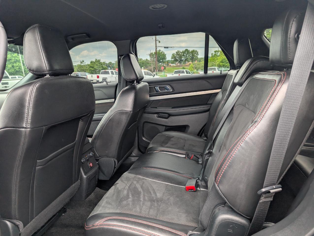 Ford Explorer XLT 4WD 2018