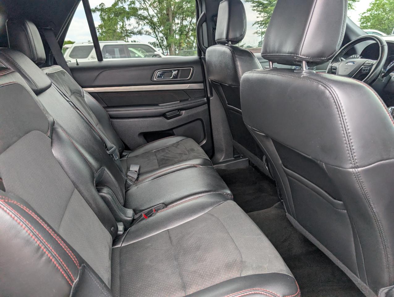 Ford Explorer XLT 4WD 2018