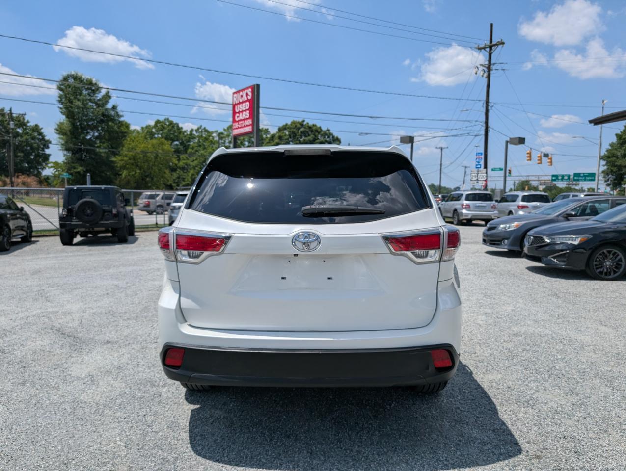 Toyota Highlander LE 2014